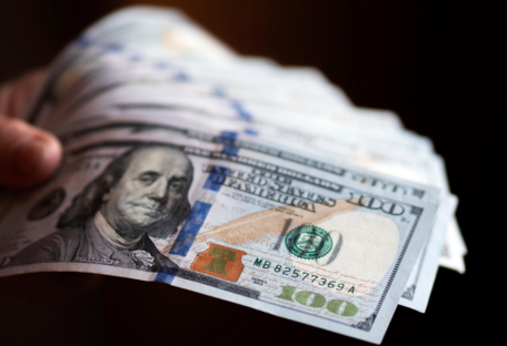 НБУ повысил официальный курс доллара: сколько 3 января будет стоить валюта в Украине