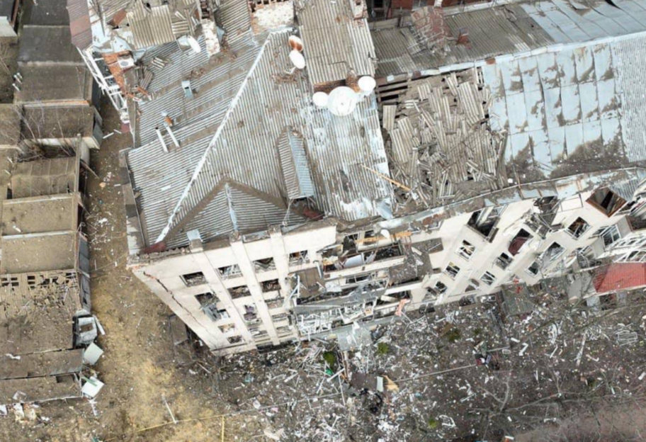 Возросло количество жертв в результате ракетного удара по Харькову 2 января - фото 1