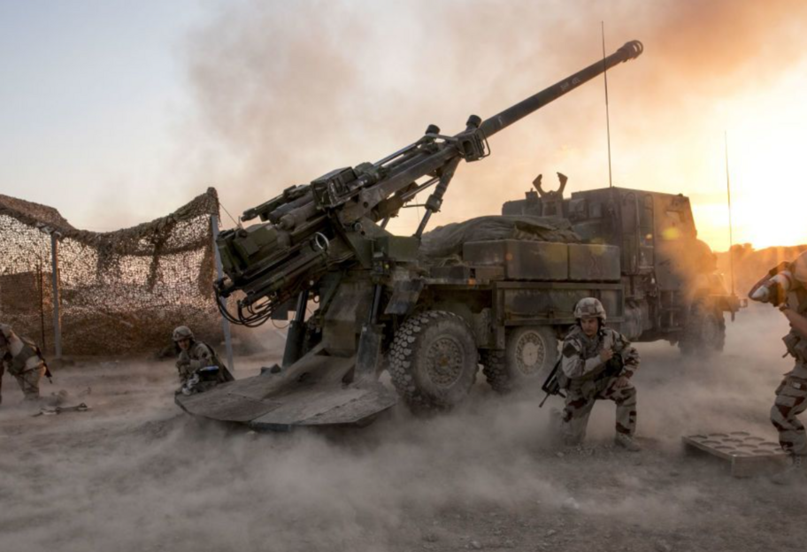 Военная помощь Украине - Франции в ближайшее время передаст шесть САУ Caesar - фото 1