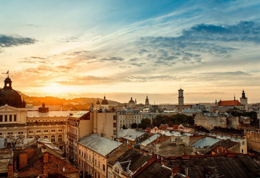 Топ-5 найпопулярніших туристичних об'єктів Львова - історичні пам`ятки, архітектура, цікавинки - фото 1