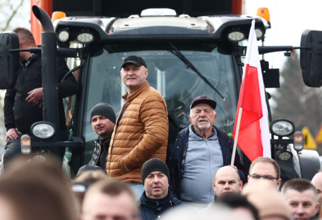 Польские фермеры развертывают большие протесты с требованиями по импорту из Украины