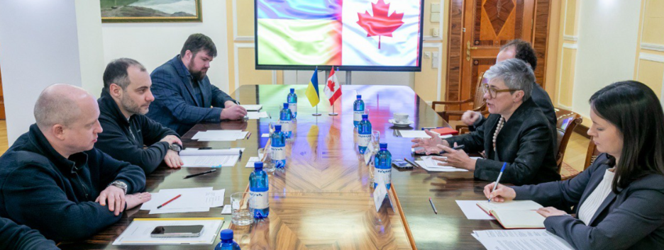 Бізнес Канади розглядає можливості для інвестицій в Україні - про які галузі мова 