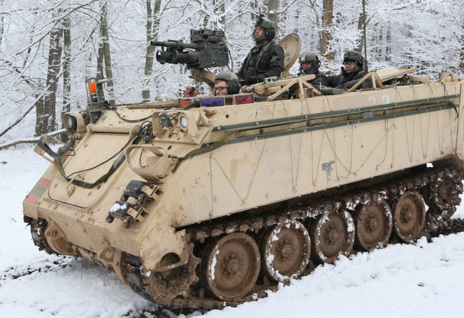 Військова допомога Україні - Іспанія передасть партію броньованих гусеничних машин M113 та іншого обладнання - фото 1
