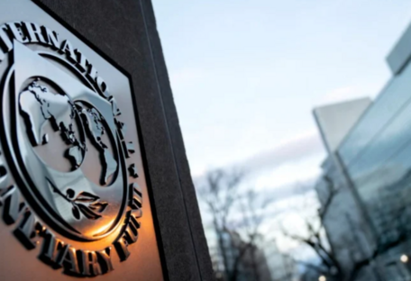 Украина рассчитывает получить от МВФ новый транш помощи: что известно