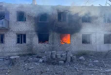 россия сбросила авиабомбы на жилой квартал в Запорожской области: много раненых, есть жертва