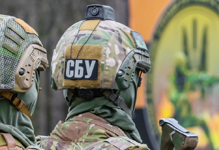 СБУ сообщила о подозрении двум россиянам, пытавших украинцев на Луганщине - фото 1
