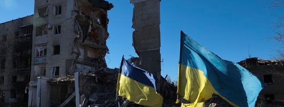 Украинцы не хотят возвращаться ни в олигархическое прошлое, ни в предлагаемое государством-террористом имперское будущее, - эксперты АЦ 