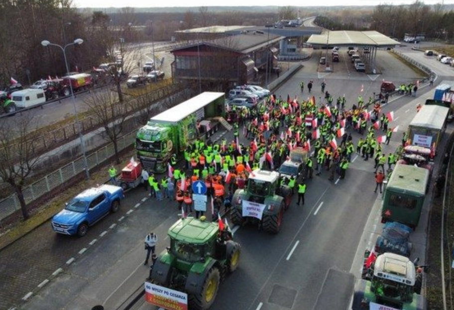 Блокада кордону - польські фермери на чотири дні перекрили кордон з Німеччиною - фото 1