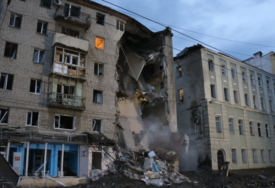 Обстрел Харькова 27 марта – россияне нанесли удар по жилым домам, есть жертва и много раненых - фото 1