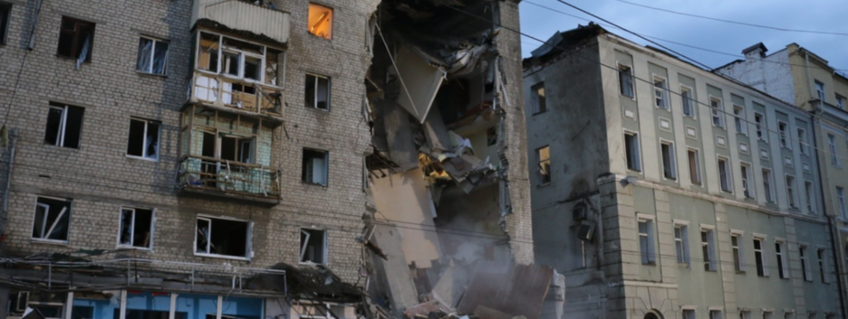рф завдала потужного удару по житлових будинках у Харкові: серед постраждалих діти 
