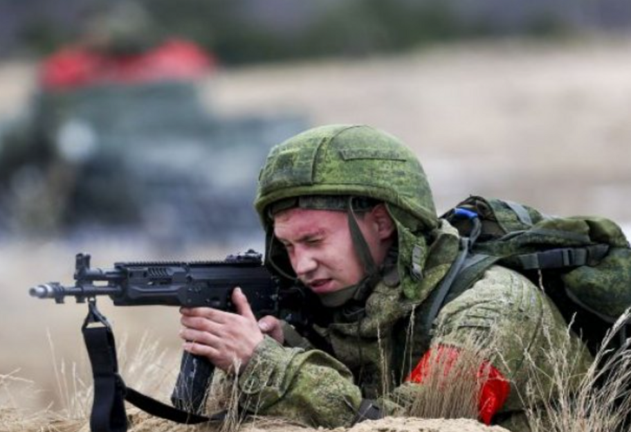 Білорусь проведе тактичні навчання з бойовою стрільбою - фото 1