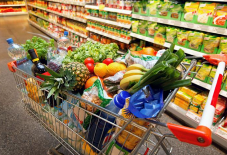 В Украине падают цены на популярные продукты питания: что подешевело больше всего