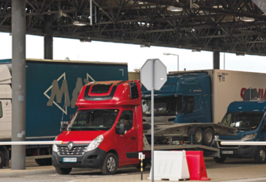 Україна і Чорногорія погодили транспортний безвіз для вантажних перевезень - фото 1