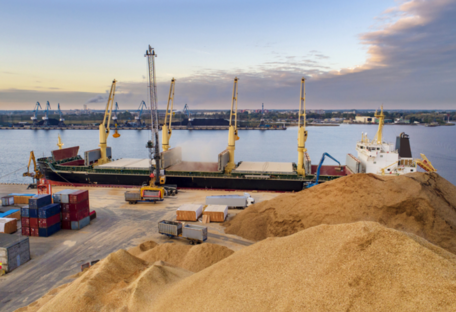 Експорт України з чорноморських портів сягнув довоєнного рівня: подробиці