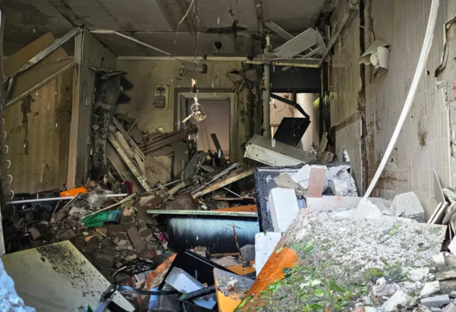 Росіяни вбили цивільного у прифронтовому селищі на Запоріжжі: в ОВА розповіли деталі про руйнування 