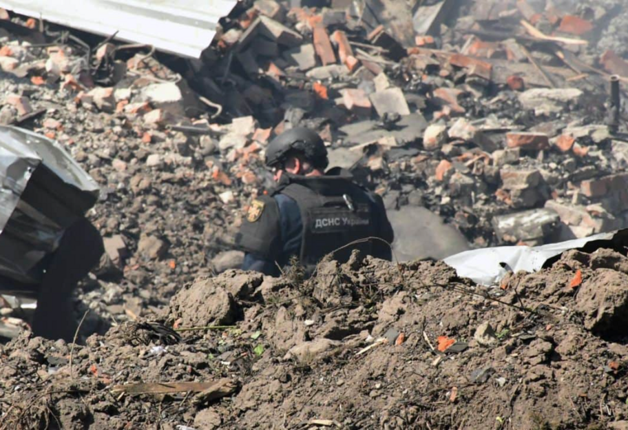рф сбросила с дрона взрывчатку на село в Херсонской области, погиб мужчина - ОВА - фото 1