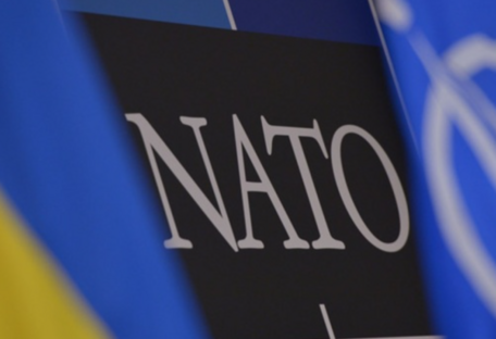 В НАТО согласовали выделение финансирования для Украины в размере 43 миллиарда долларов: что узнали СМИ