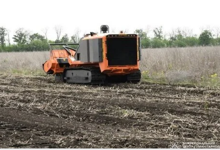 В Украине подписали первый договор на разминирование агроземель по госпрограмме, - Минэкономики - фото 1