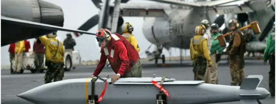 Україна отримає далекобійні бомби JSOW для F-16