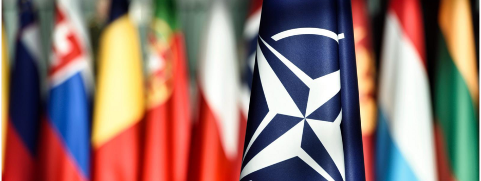 Зеленского пригласили в штаб-квартиру НАТО