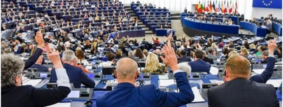 Європарламент схвалив кредит Україні на суму €35 млрд під заставу російських активів