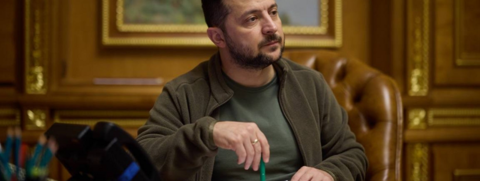 Зеленський продовжив мобілізацію та воєнний стан до 9 травня