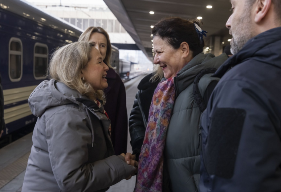 Глава Европейского инвестиционного банка 10 февраля прибыла в Киев - фото 1