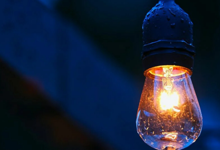 Екстрені відключення світла застосовані на Київщині та Дніпропетровщині - фото 1