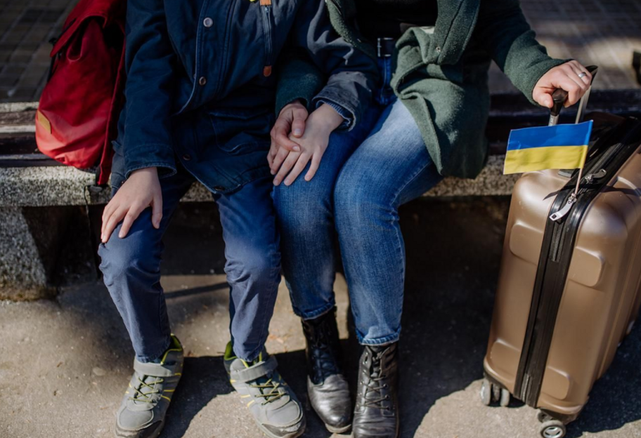 Терехов: У Харкові наразі знаходиться 208 000 вимушених переселенців - фото 1