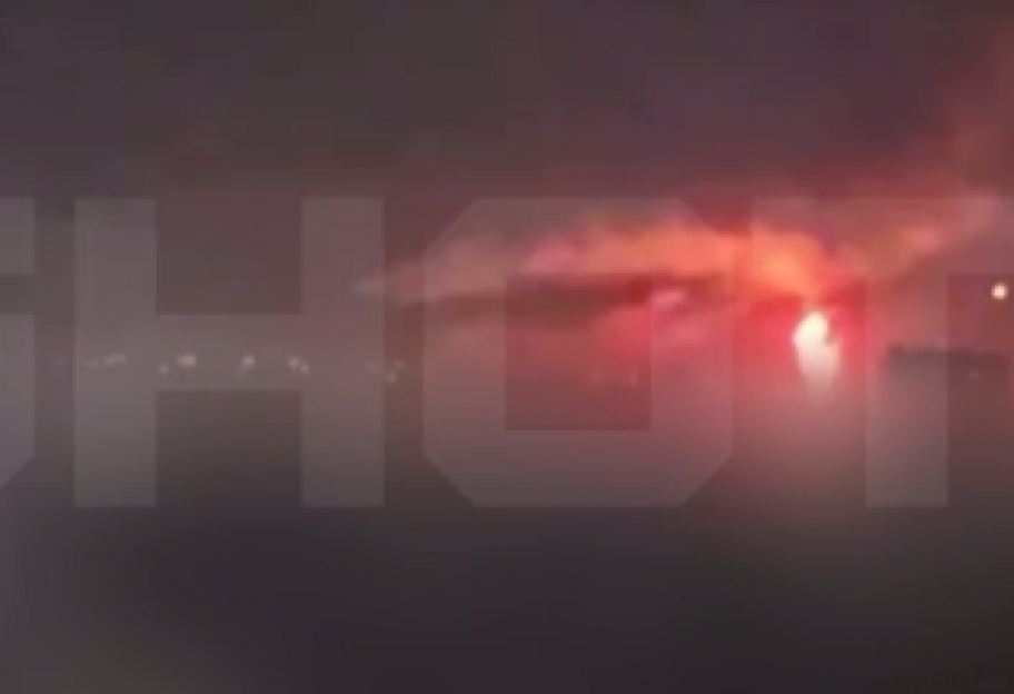 Атака по росії: безпілотники уразили нафтопереробний завод в Уфі - фото 1