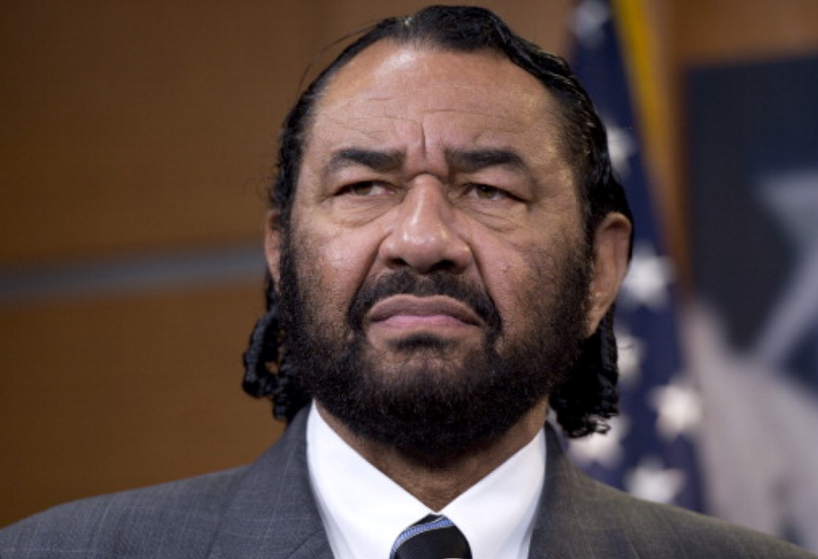 Конгресмен США готує імпічмент Трампу через його 