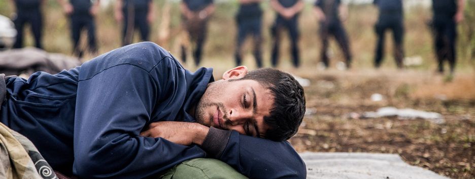 Венгрия расселяет мигрантов в контейнеры