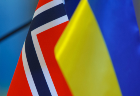 Норвегия выделит более 400 млн евро на артиллерийские боеприпасы для Украины