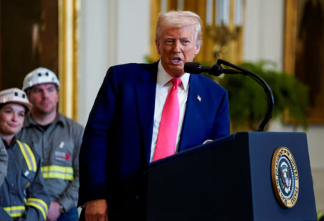 США ежедневно получают 2 миллиарда долларов от пошлин — Трамп