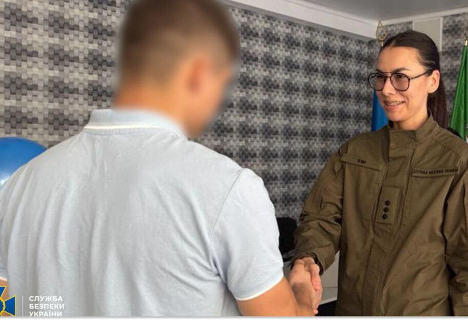 СБУ и Нацполиция наградили двух подростков, сообщивших полиции о попытках ФСБ завербовать их - фото 1