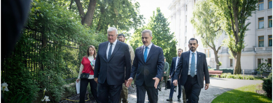Сибіга зустрівся з головою МЗС Туреччини Фіданом у Києві: про що говорили
