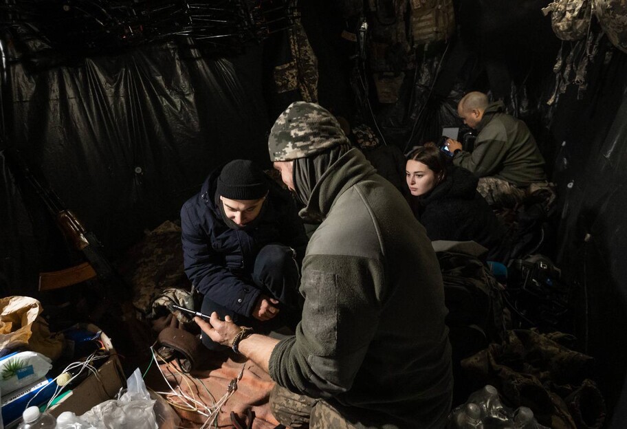 Президент отметил государственными наградами медийщиков по случаю Дня журналиста - фото 1