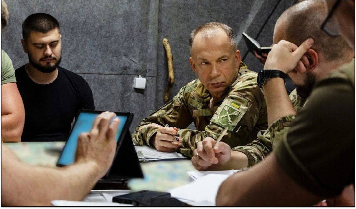 Сырский: Россияне стянули на Покровское направление 111 000 личного состава - фото 1