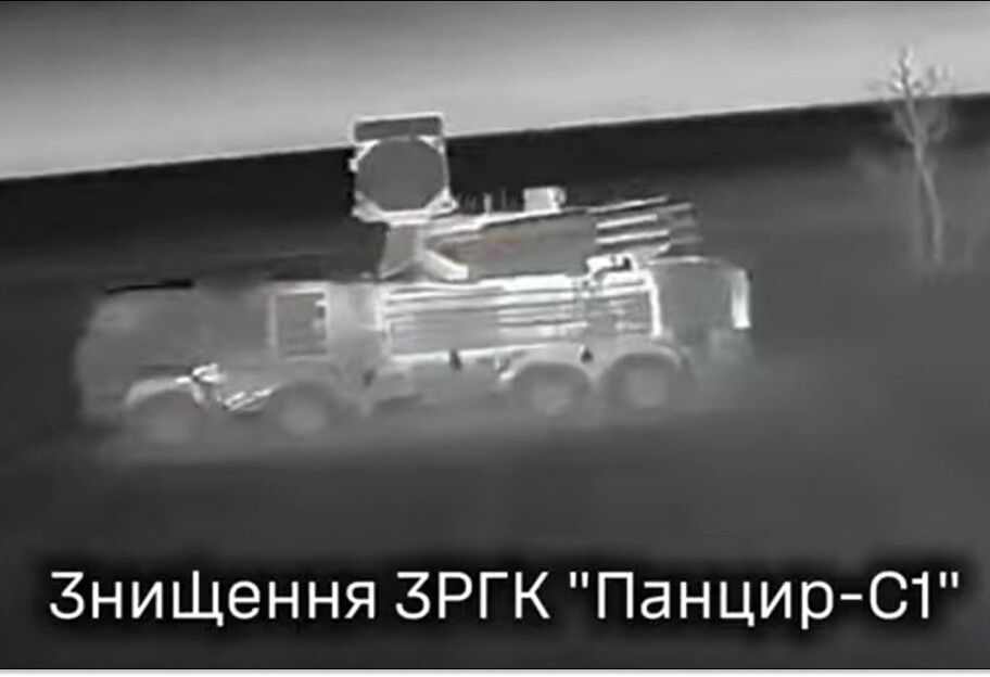ГУР опублікувало відео знищення російських систем ППО та літака у Криму - фото 1