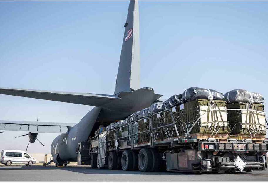 США возобновили поставки части оружия Украины после паузы - СМИ - фото 1