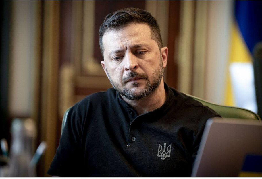 Зеленський: росія полює на цивільних уздовж усієї лінії фронту - фото 1