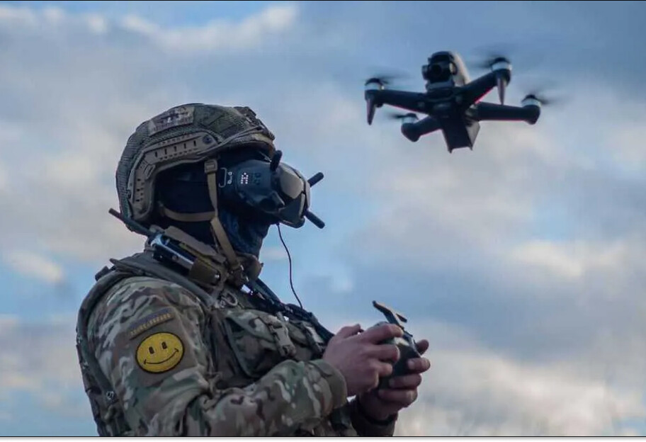 Дроны СБУ поразили пять российских истребителей на аэродроме 