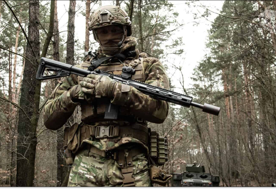 Воины ССО уничтожили оккупантов и захватили позиции на Сумщине (видео) - фото 1