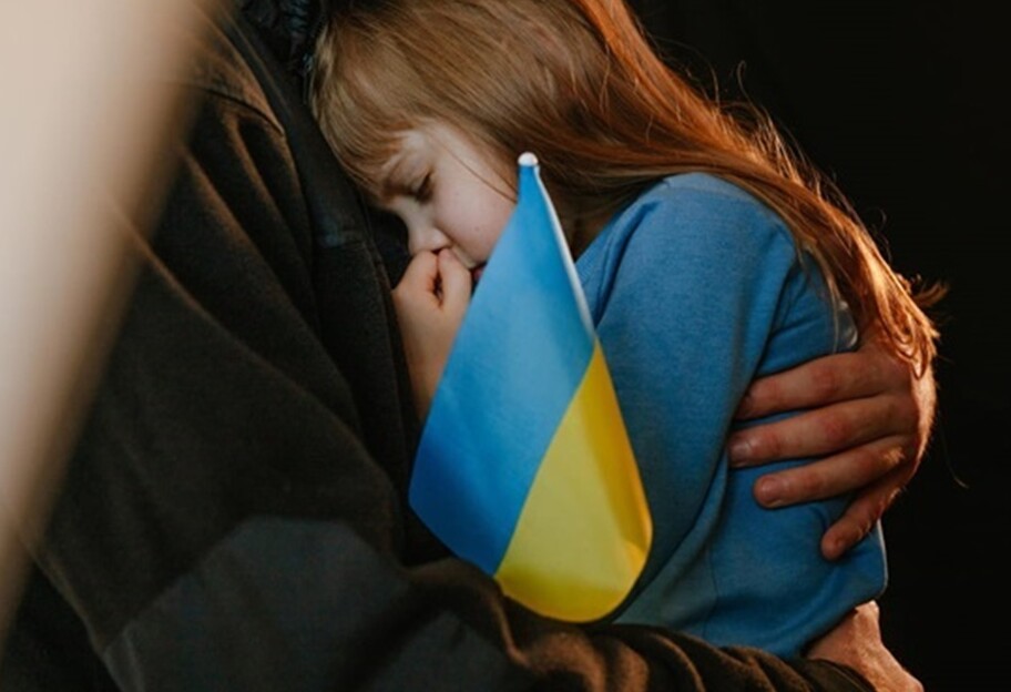 Из Крыма удалось эвакуировать многодетную семью в рамках инициативы Bring Kids Back UA - фото 1