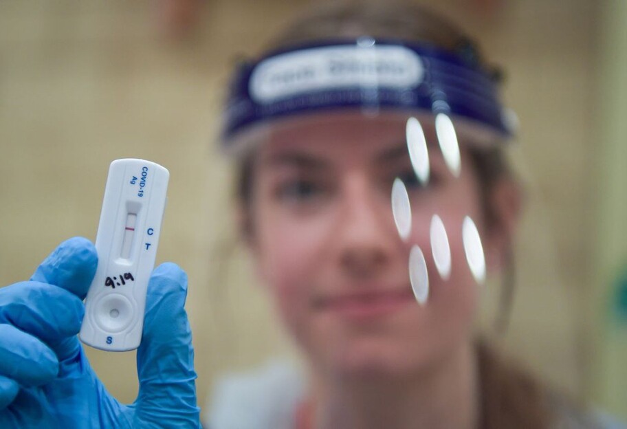 Новий штам коронавірусу Stratus в Україні – симптоми та поширення - фото 1