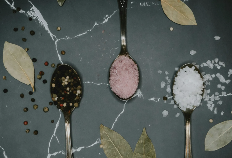 Сколько соли можно есть в день и как снизить ее потребление - фото 1