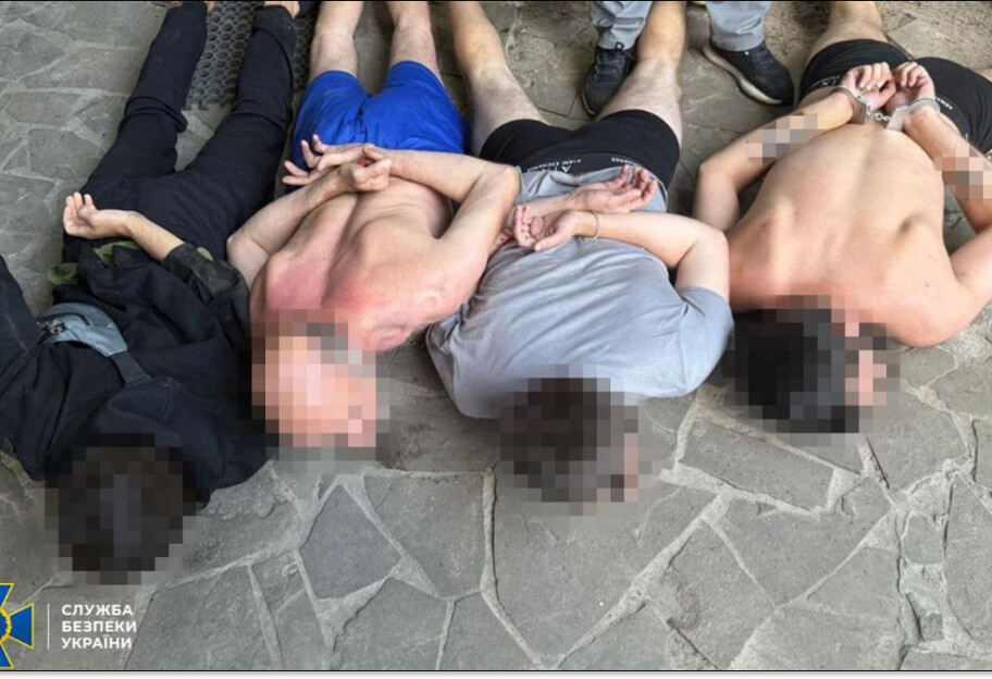 СБУ та Нацполіція ліквідували масштабний наркосиндикат: кур’єрів перевіряли на 