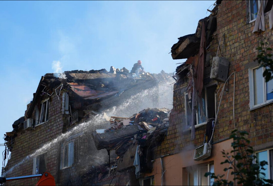 Атака россии по Киеву унесла жизни 17 человек: четверо из них — дети - фото 1