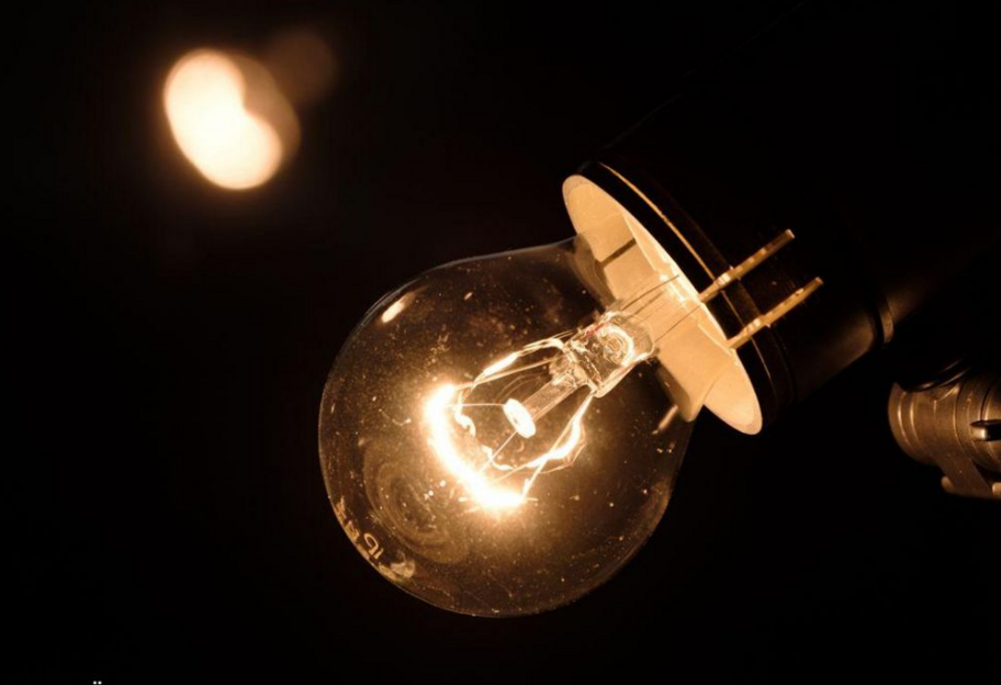 Одещина: енергетики ДТЕК повернули світло для понад 15 000 родин після атак рф - фото 1