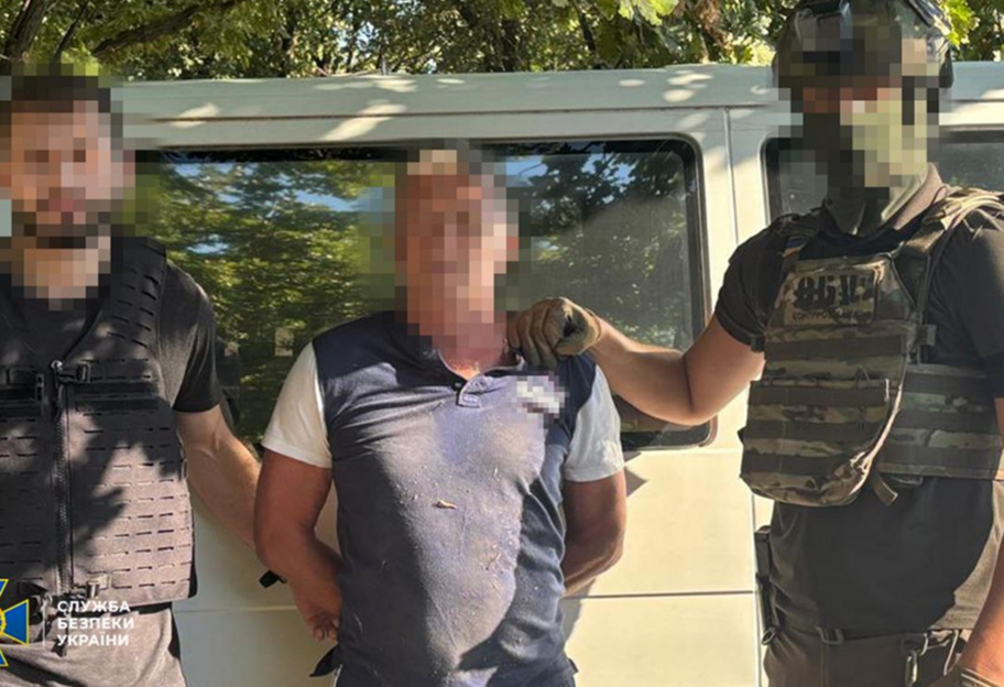 СБУ викрила ще одну агентурну групу, яка коригувала удари рф по оборонцях Херсона - фото 1